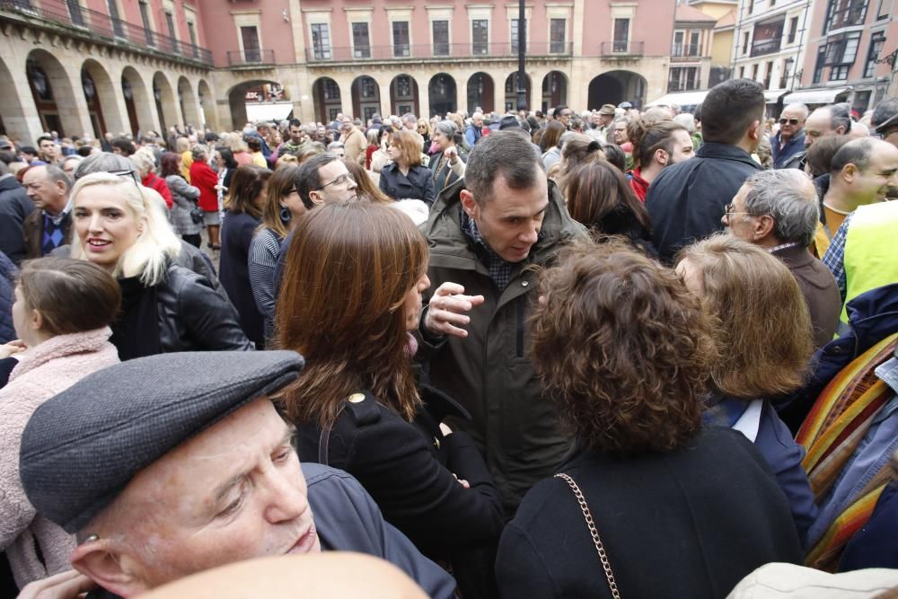 La defensa de la Universidad Laboral como Patrimonio mundial toma la calle