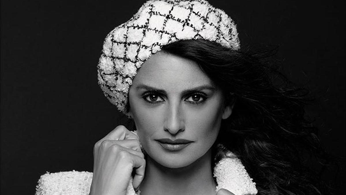 lmmarco45472541 gente penelope cruz posa para karl lagerfeld  para chanel181015132818