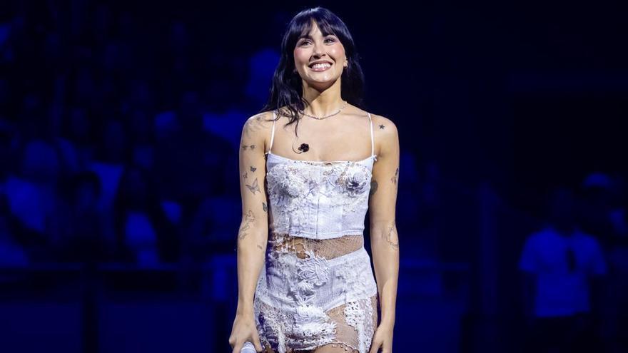 Aitana llena la plaza de toros de Murcia con su ‘Cuarto azul World Tour’