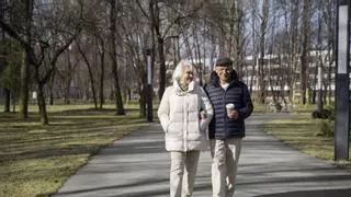 Hacienda beneficiará con 1.150 euros a las personas que vivan con personas mayores de 65 años