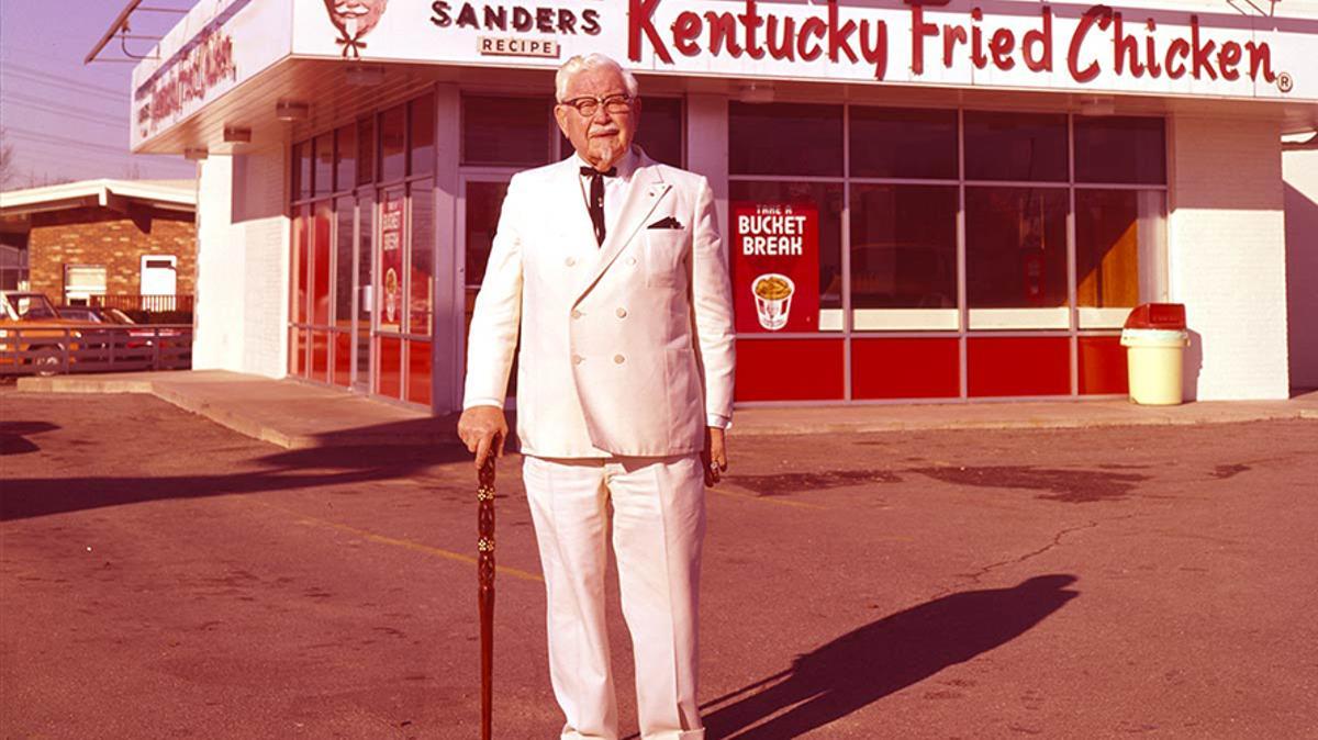Harland David Sanders, el fundador de Kentucky Fried Chicken.