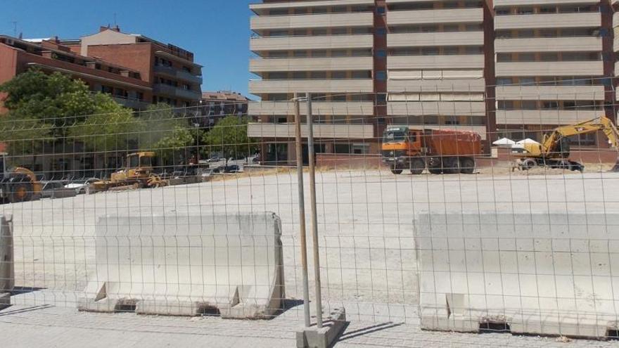 El solar de davant l&#039;Ateneu s&#039;anivellarà i pavimentarà