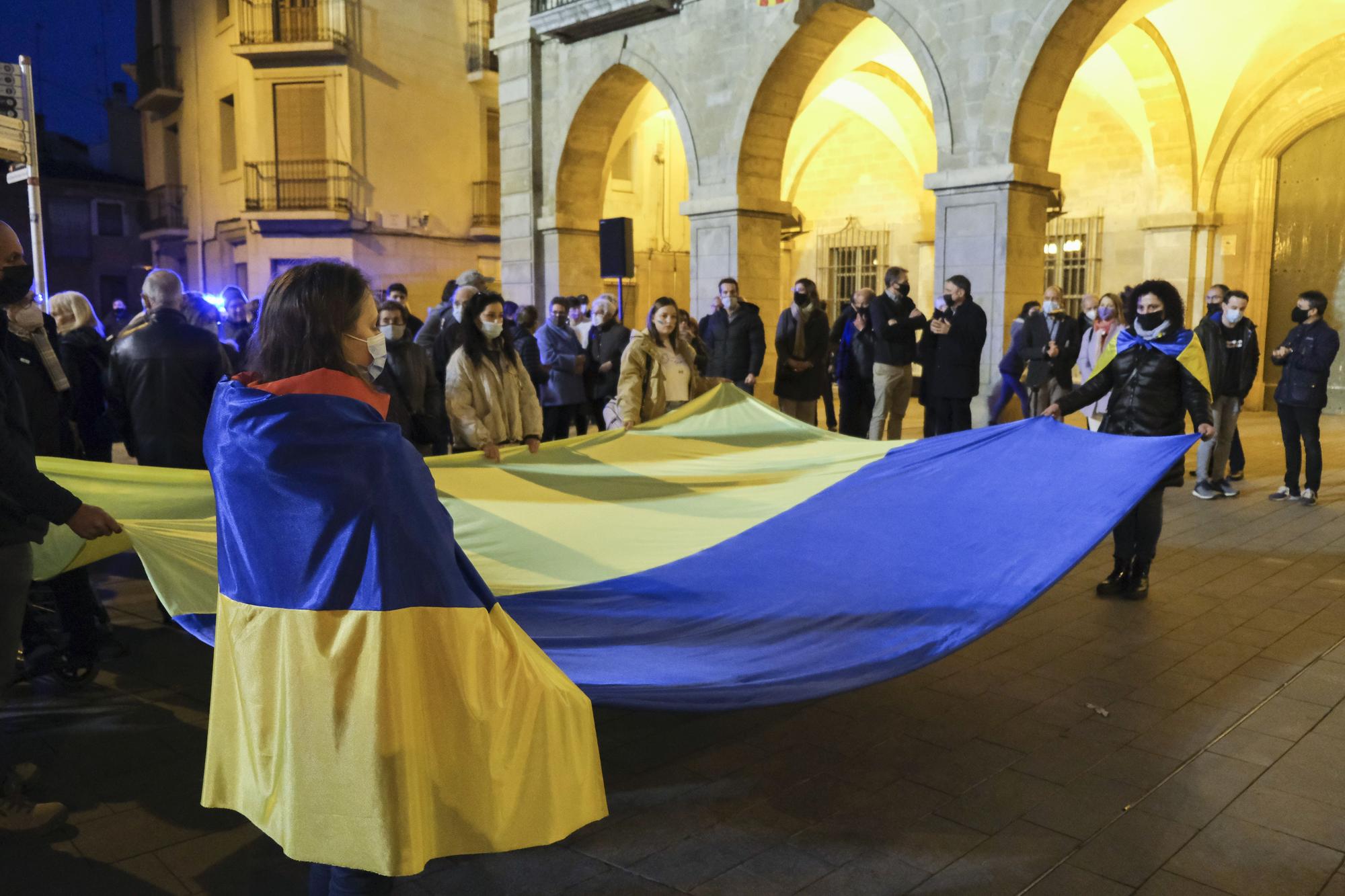 Concentració a Manresa per demanar la pau a Ucraïna