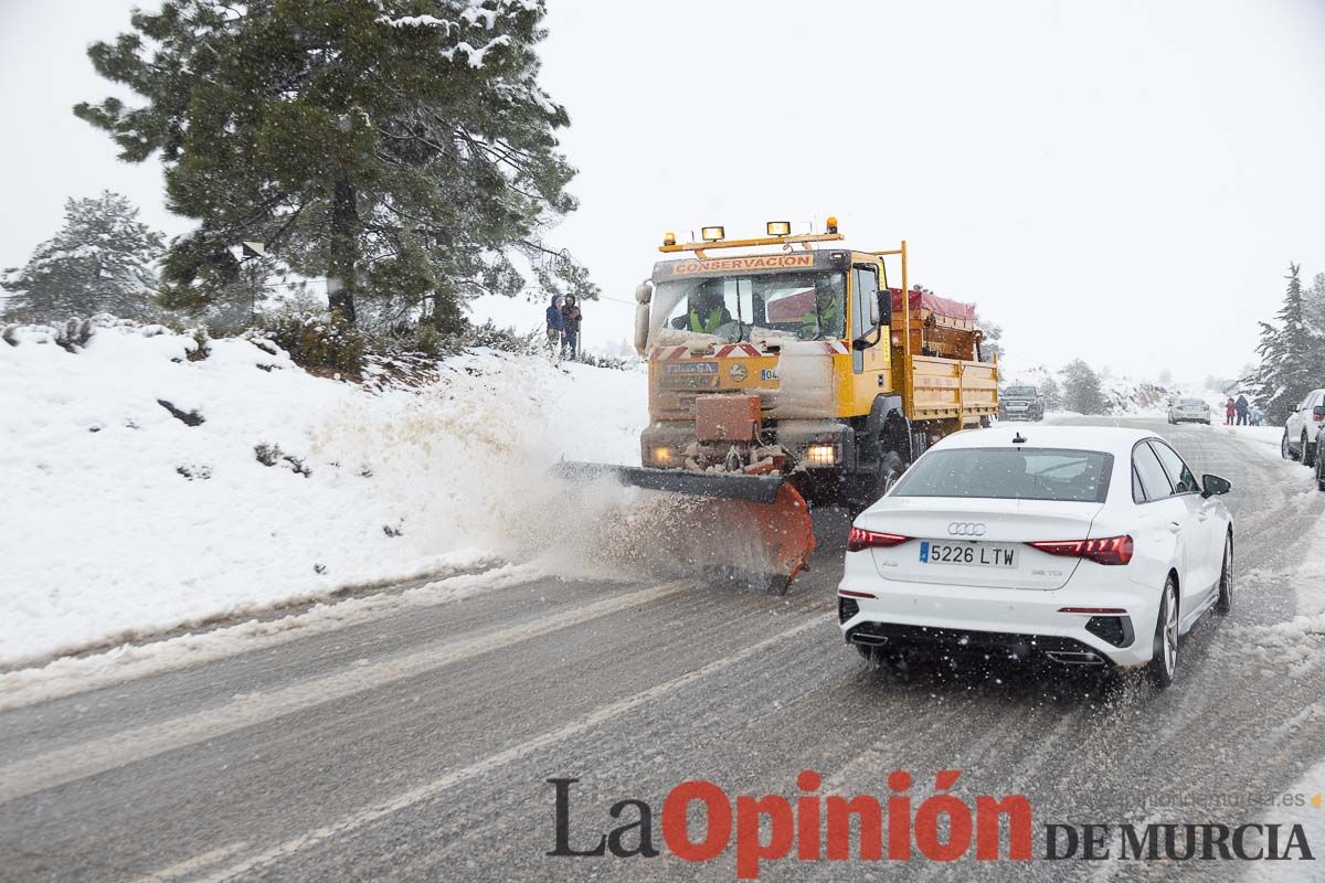 Continúa la nevada en las zonas altas de la comarca del Noroeste