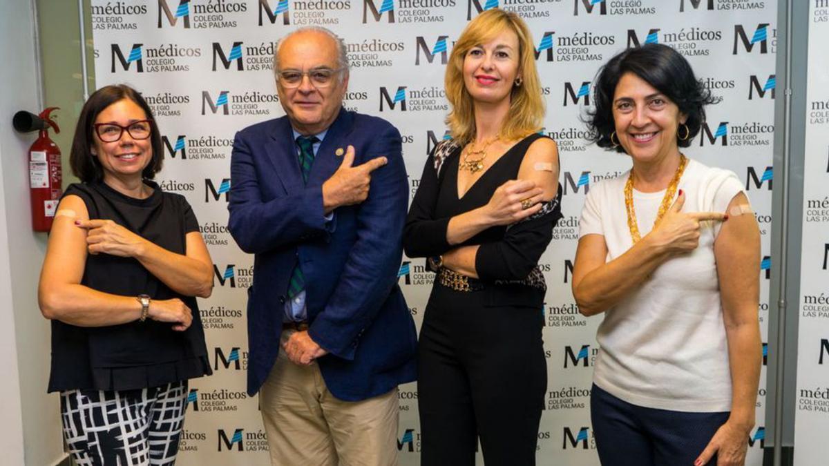 Loreto Gómez, Francisco Cabrera, Rita Mendoza y Marta León, ayer, en el Colegio Oficial de Médicos de Las Palmas. | | LP/DLP