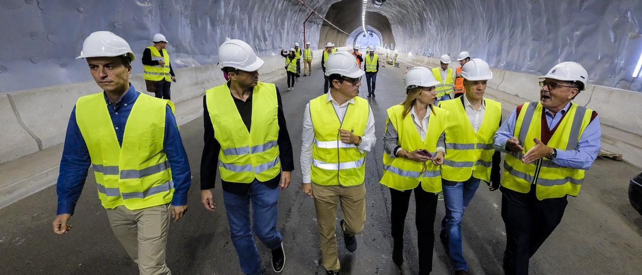 El Gobierno de Canarias se compromete a abrir los Túneles de Faneque a principios de 2024