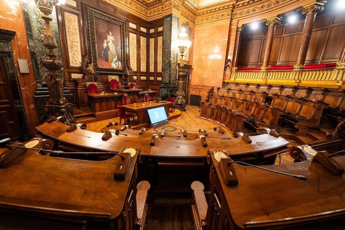 BARCELONA 27/06/2025 Barcelona. Imágenes de la sala de Plenos del Ayuntamiento de Barcelona vacia previo al pleno extraordinario. FOTO de ZOWY VOETEN
