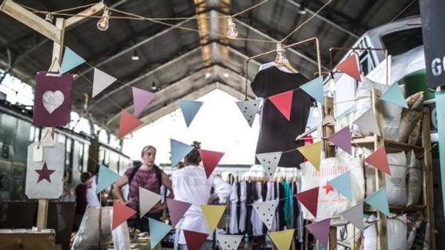 Al tratarse del tercer sábado del mes, la Calle Huertas acogerá el 'Mercado de las Ranas' como parte de los planes de este fin de semana en Madrid