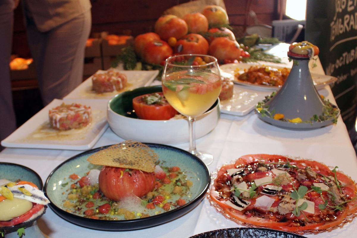 Algunas de las creaciones realizadas con tomate Huevo de Toro y que se podrán degustar en la ruta gastronómica.
