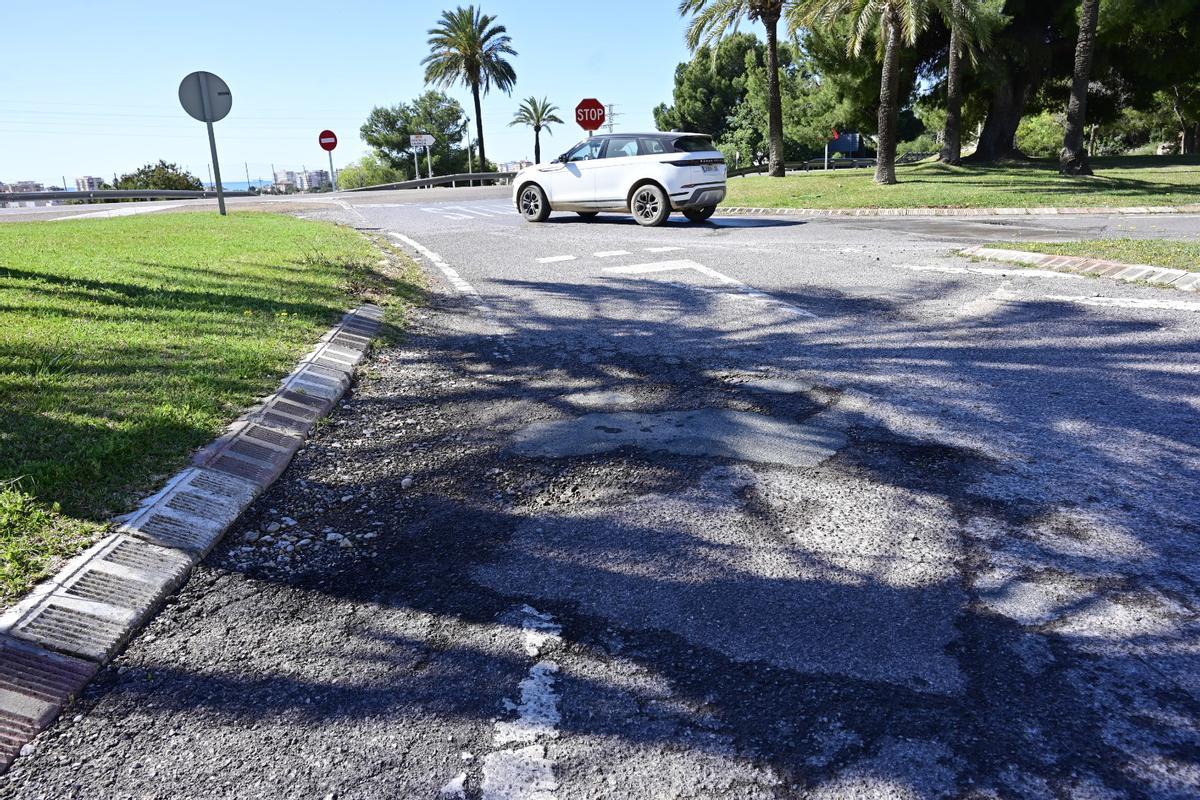 Deplorable estado del firme de las carreteras de Castellón Deplorable estado del firme de las carreteras de Castellón