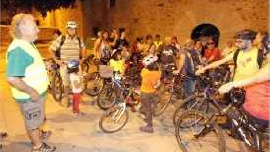 Les bicicletes van recòrrer diversos carrers de la ciutat.