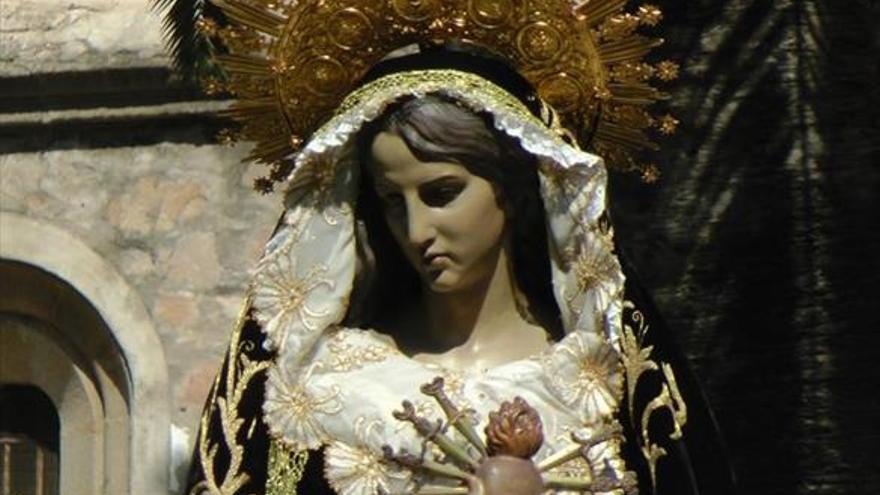 Los desfiles procesionales arrancan hoy con la salida de la virgen de los Dolores