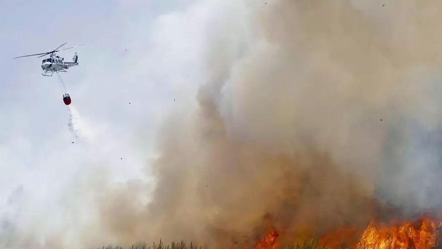 Timelapse: Así cambió el viento este jueves por tarde en el incendio de la Devesa de Saler