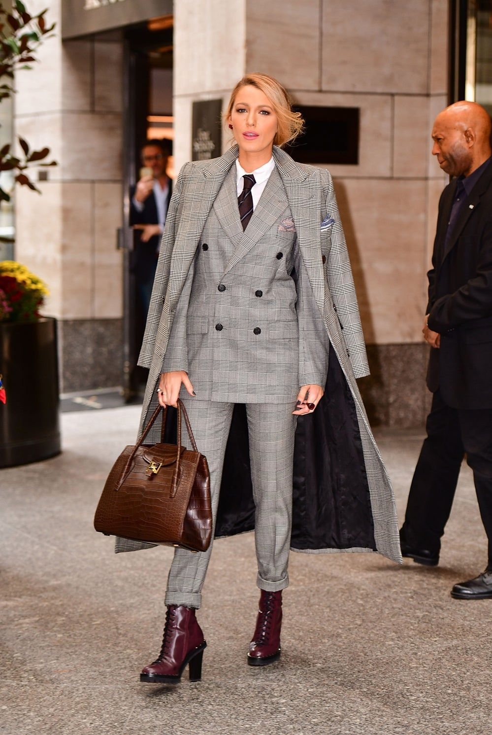 Blake Lively look cuadros