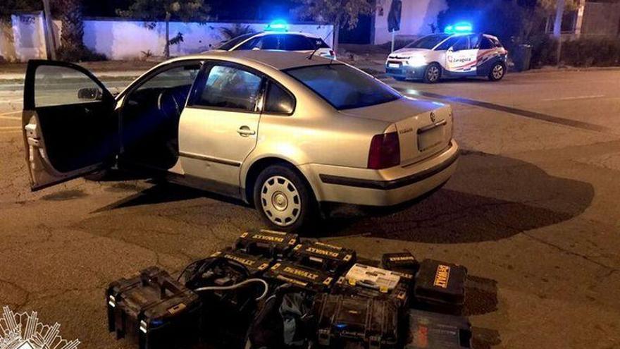 Detenidos tras robar herramientas valoradas en 5.000 euros de una furgoneta en Zaragoza