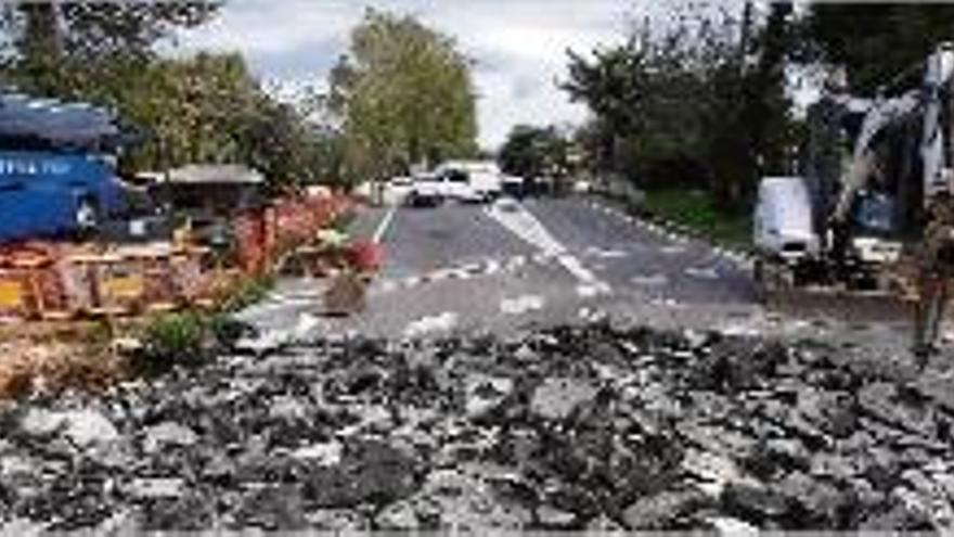 Desviaments a la carretera de la  Vergonya per l&#039;obra del carril bici