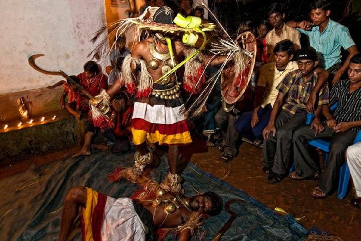 Danzas tradicionales en Kerala.