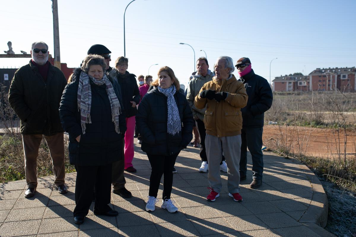 Vecinos afectados por las deficiencias en las calles de Alviar.