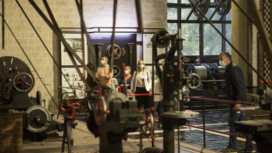 Visitantes en el Museo de la Minería