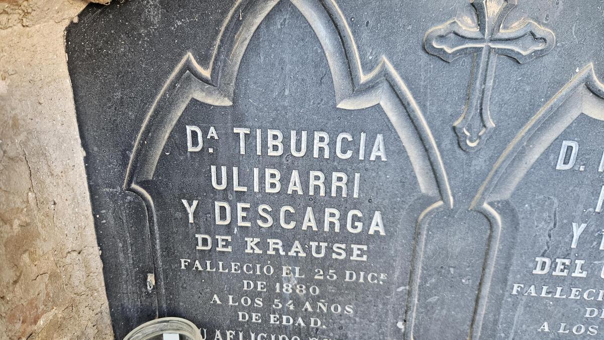 Nombres insólitos en el Cementerio General de València