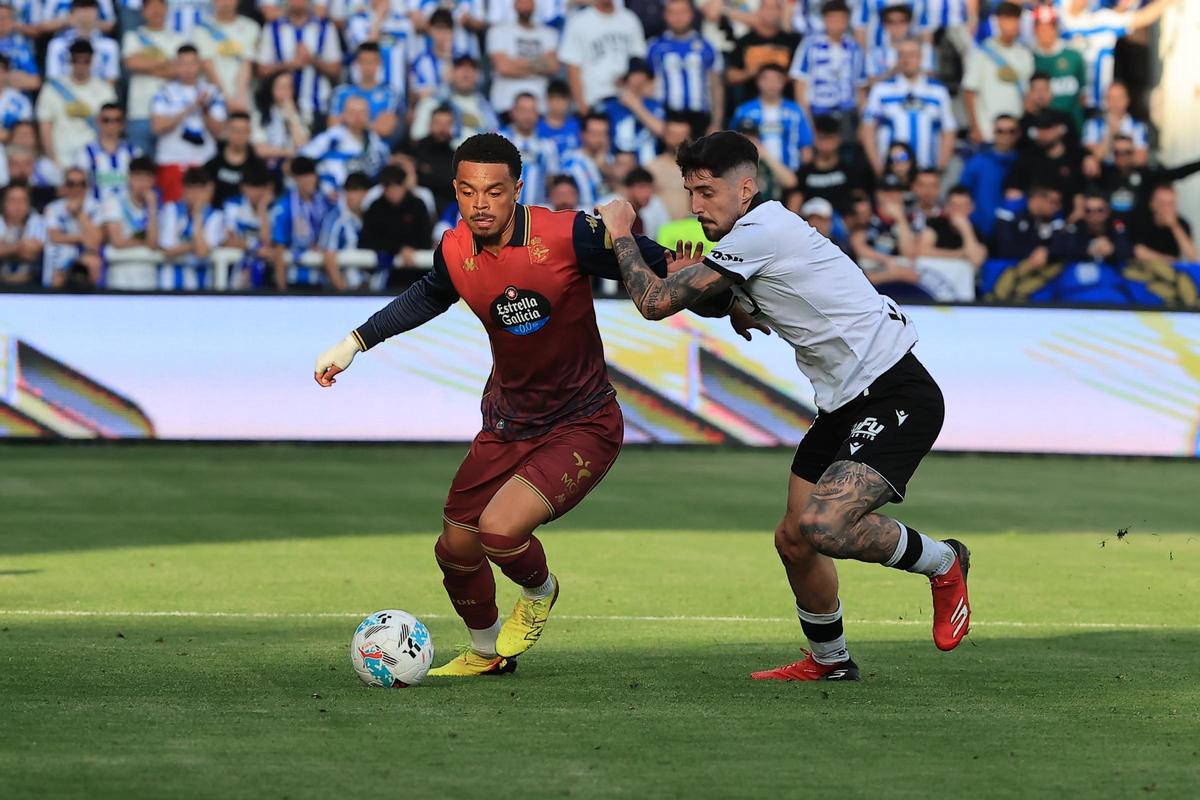 Las mejores imágenes del partido del Deportivo en Burgos (1-1)