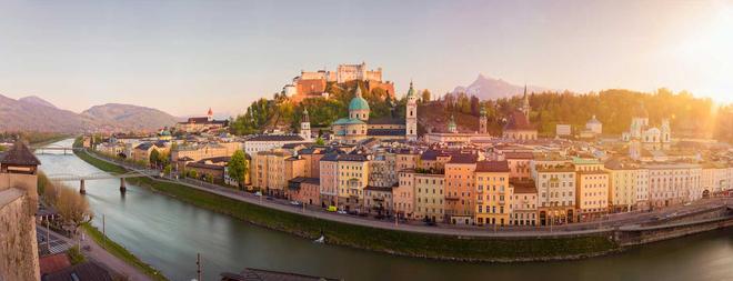 río Salzach a su paso por Salzburgo, Austria