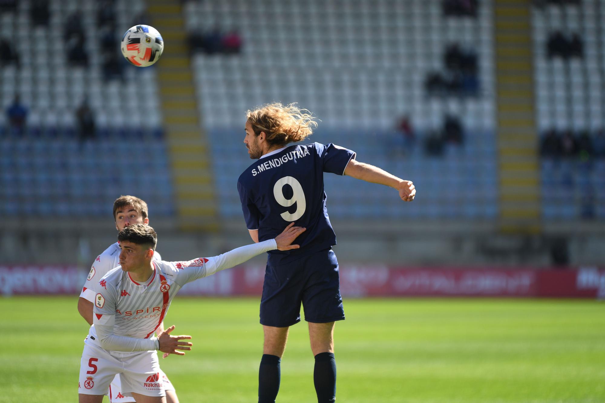 Las imágenes de los partidos de los equipos asturianos de Segunda División B