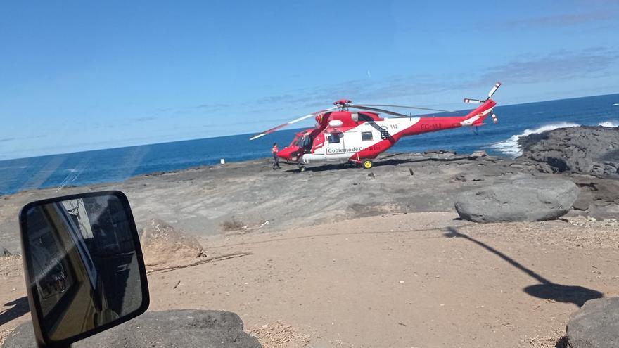 Buscan al hombre caído al mar en Arucas