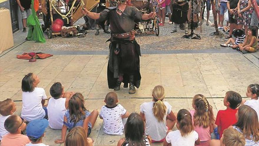 Espectáculos con fuego y torneos a caballo protagonizan la Feria Medieval de Onda