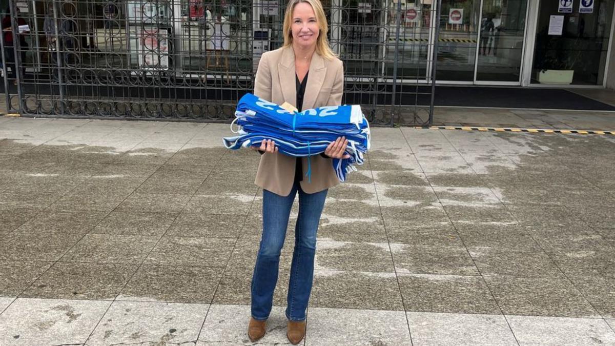 La Xunta entrega a Vigo sus once Banderas Azules