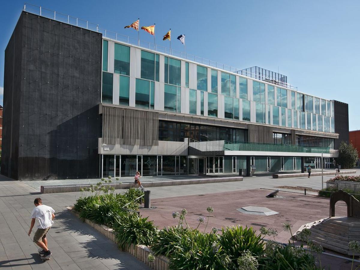 Els joves de Sant Cugat podran decidir com s’inverteixen 200.00 euros del pressupost municipal Els joves de Sant Cugat podran decidir com s’inverteixen 200.00 euros del pressupost municipal