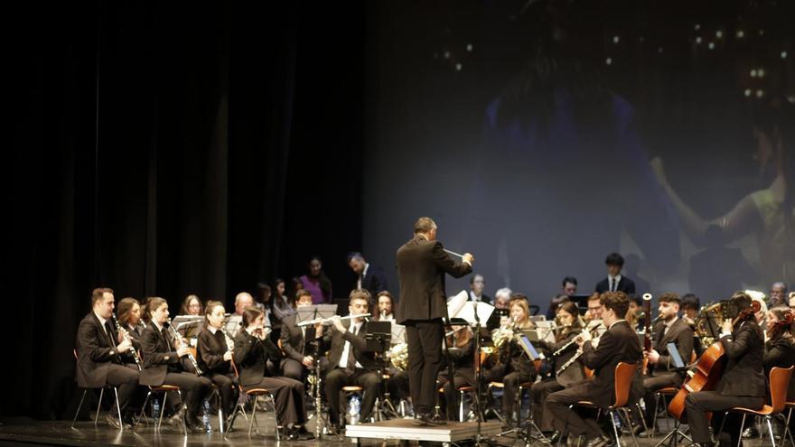 Cáceres revive los 100 años de emoción de Disney con un concierto