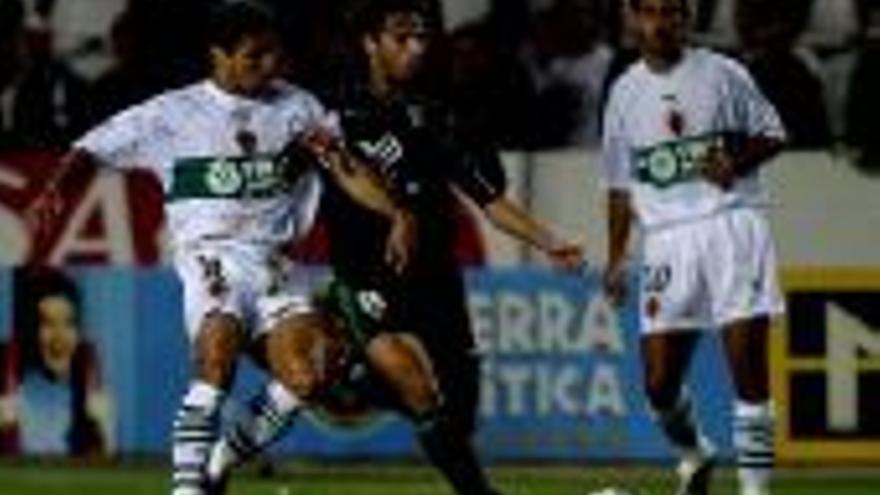 El Elche frena en seco la racha del Zaragoza con dos goles de Melgar