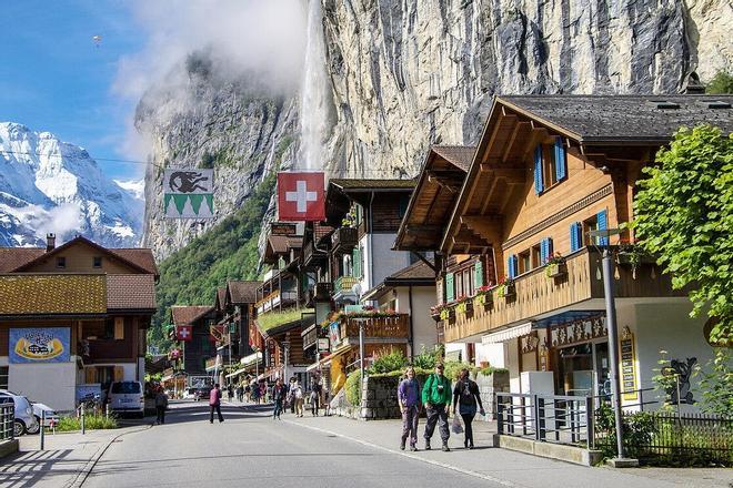 Cascada Staubbach, Lauterbrunnen, Alpes Suizos