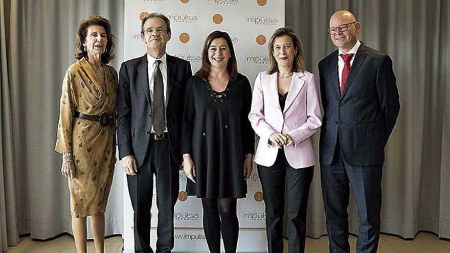 Carmen Planas, Jordi Gual, Francina Armengol, María Cruz Rivera y Antoni Riera.