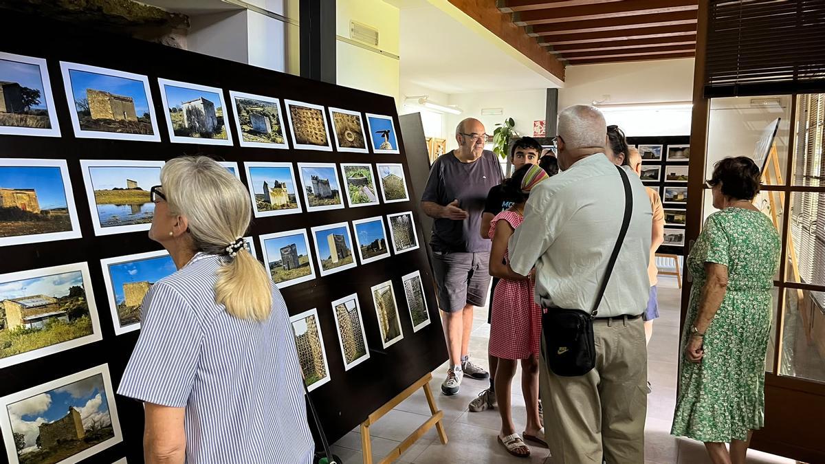 GALERÍA | Exposición sobre palomares de Fermoselle