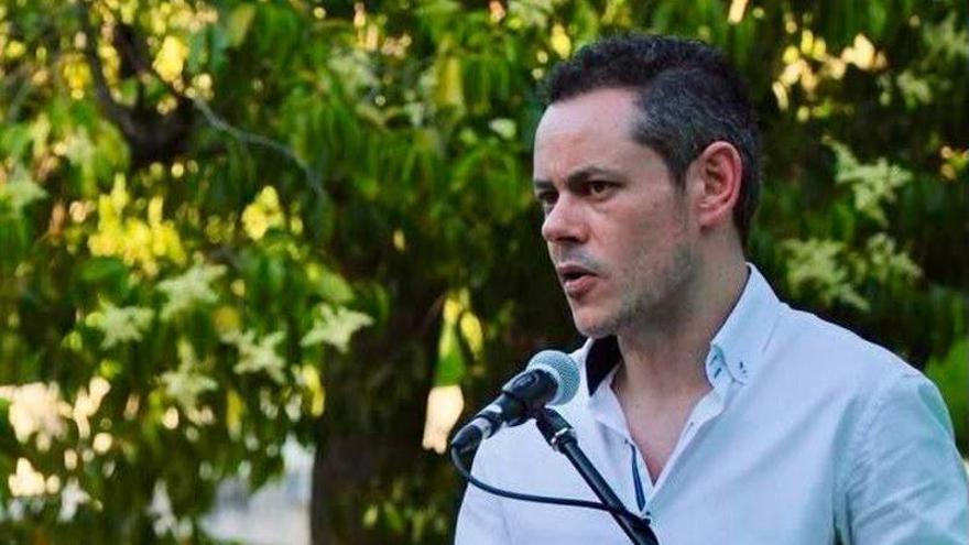 Roberto Ruiz, miembro del gabinete de Ovidio Zapico, aspira a liderar el Partido Comunista