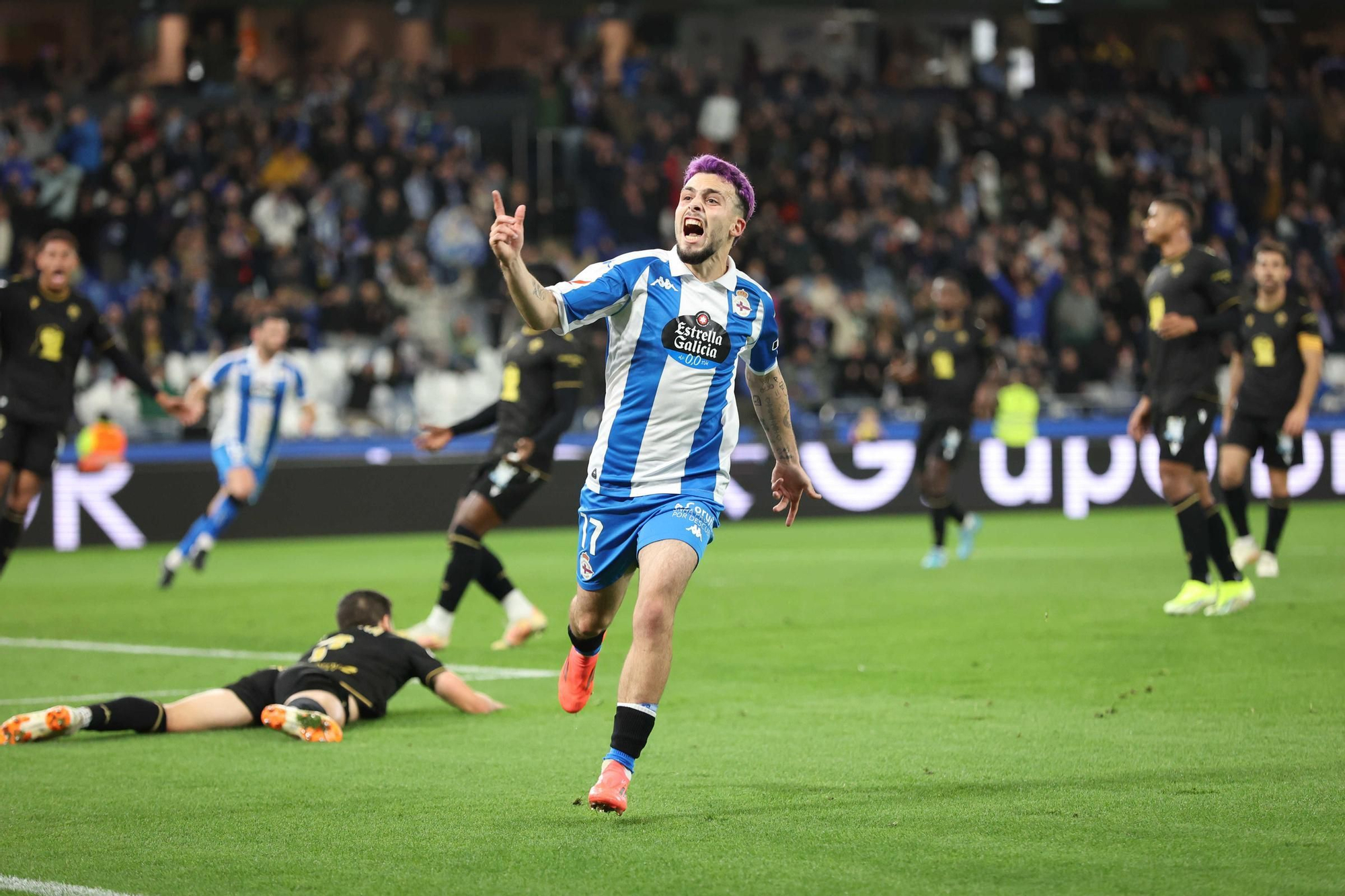 El Dépor golea al Castellón en Riazor (5-1)
