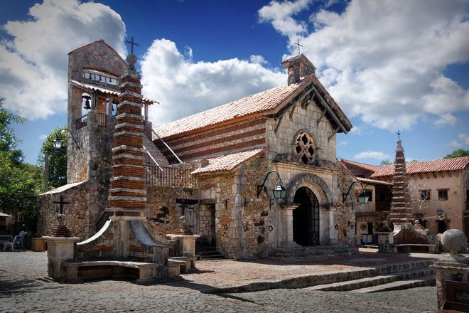 St. Stanislaus Church, altos de chavon