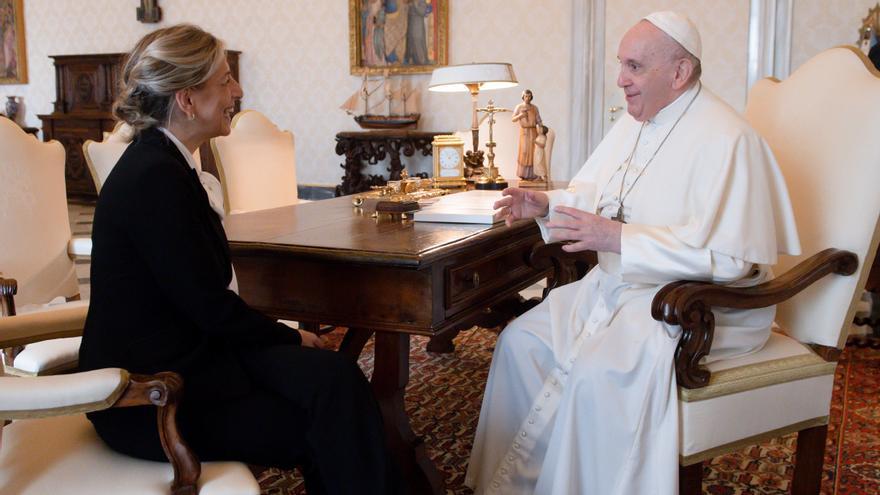 Yolanda Díaz visita al Papa en el Vaticano
