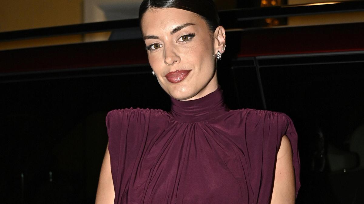 Dulceida llega al Palacio de Santoña para asistir a la V edición de la gala benéfica ELLE x Hope, a 16 de octubre de 2025, en Madrid (España).