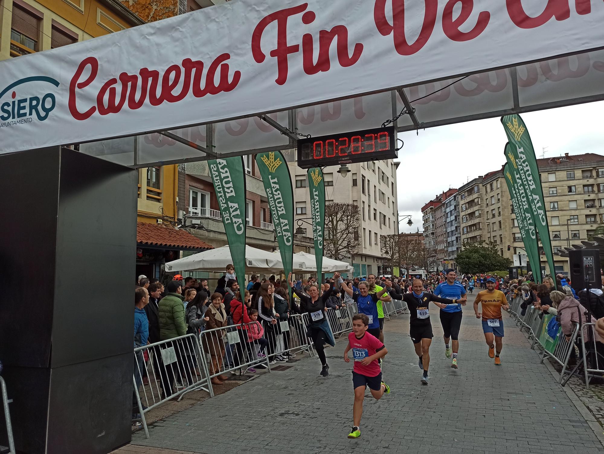 Casi 1.500 participantes disputan la carrera de Fin de Año de Pola de Siero