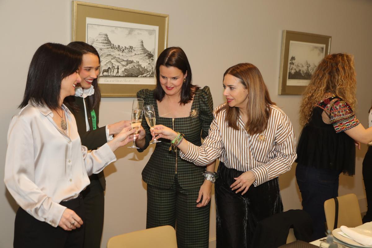 Galería: Las reinas de las fiestas de Castellón se reúnen en su tradicional merienda