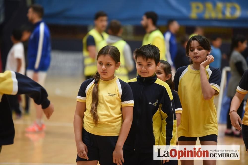 Encuentro de escolares con los jugadores del Plást