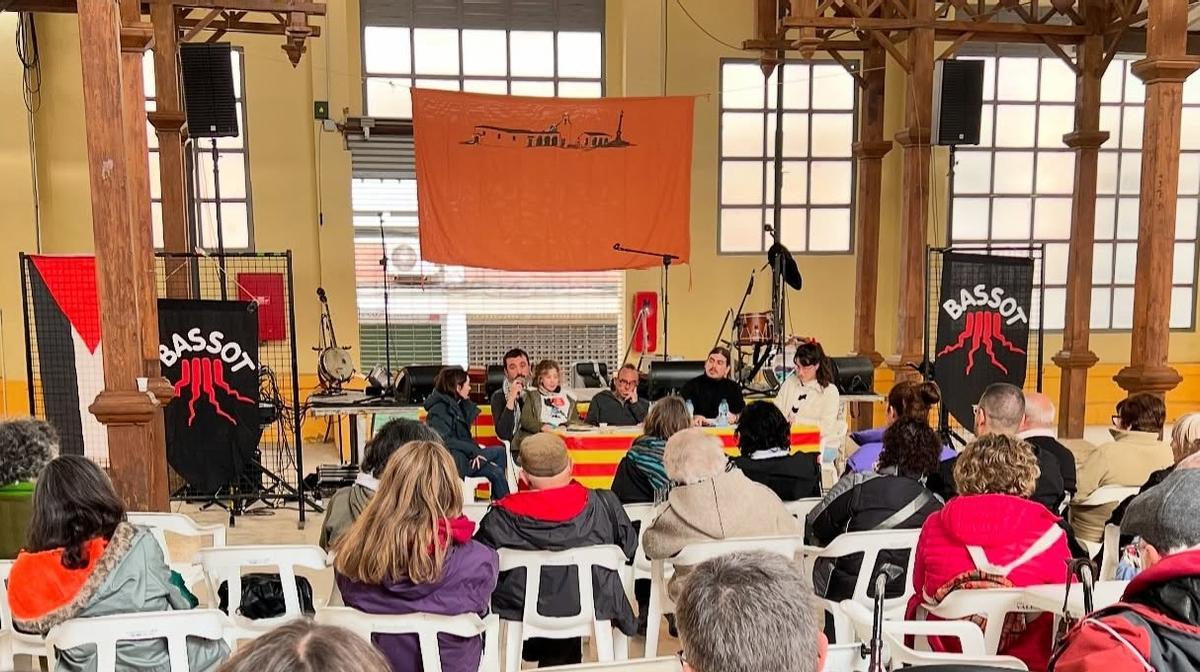Un momento de la charla “I ara, com seguim amb la solidaritat?”.