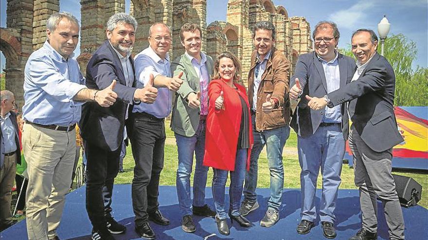 El PSOE huye de la polarización que PP y Cs buscan con Torra