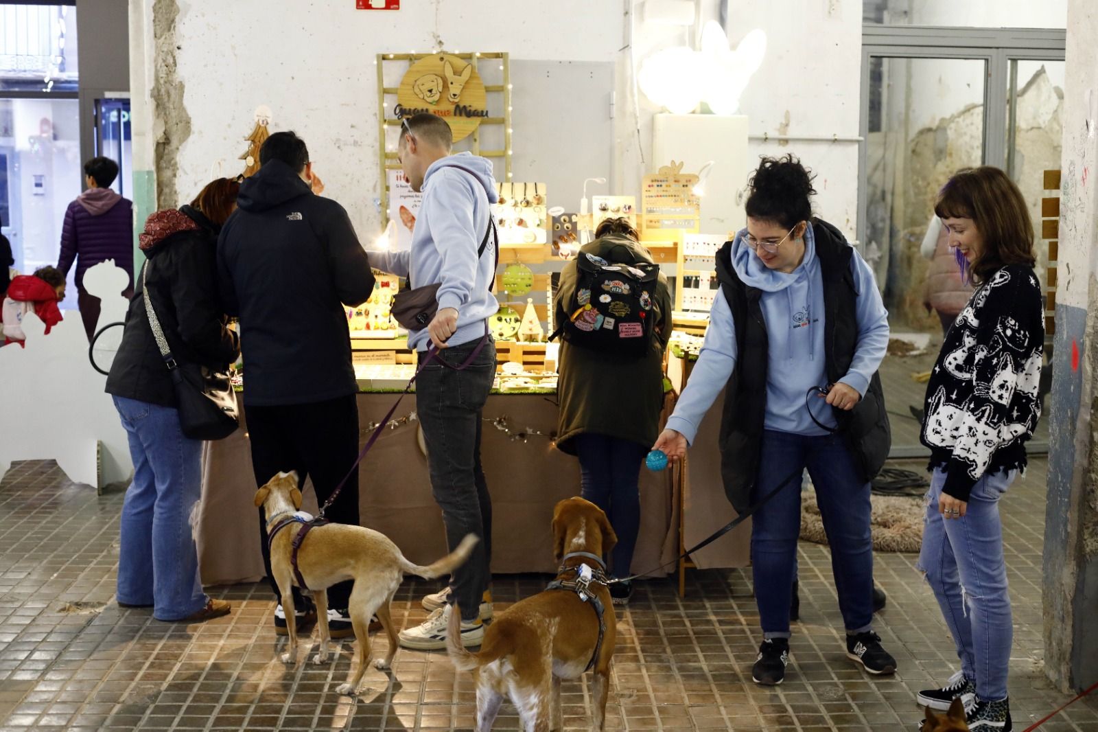 El mercado de mascotas de Zaragoza, en imágenes