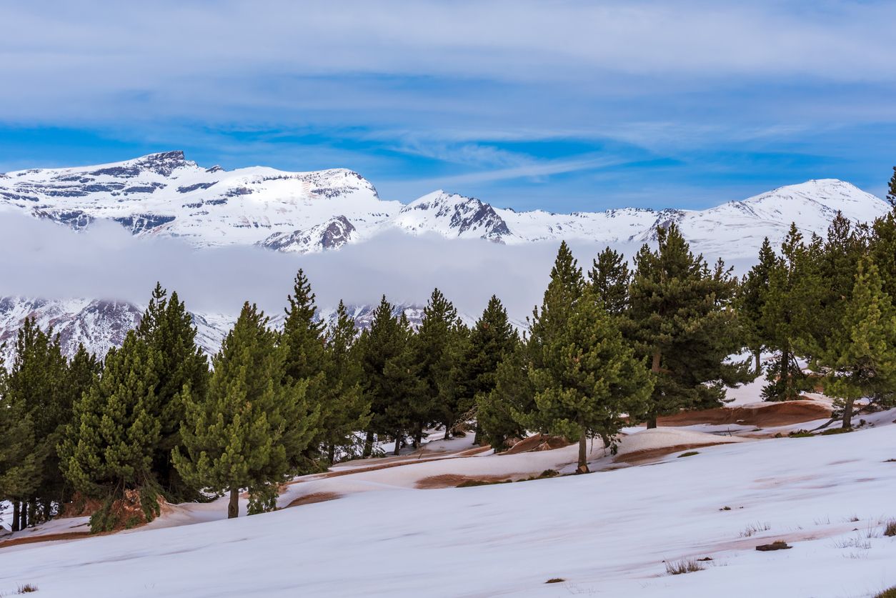 En Sierra Nevada se localizan los mayores picos de la península ibérica.