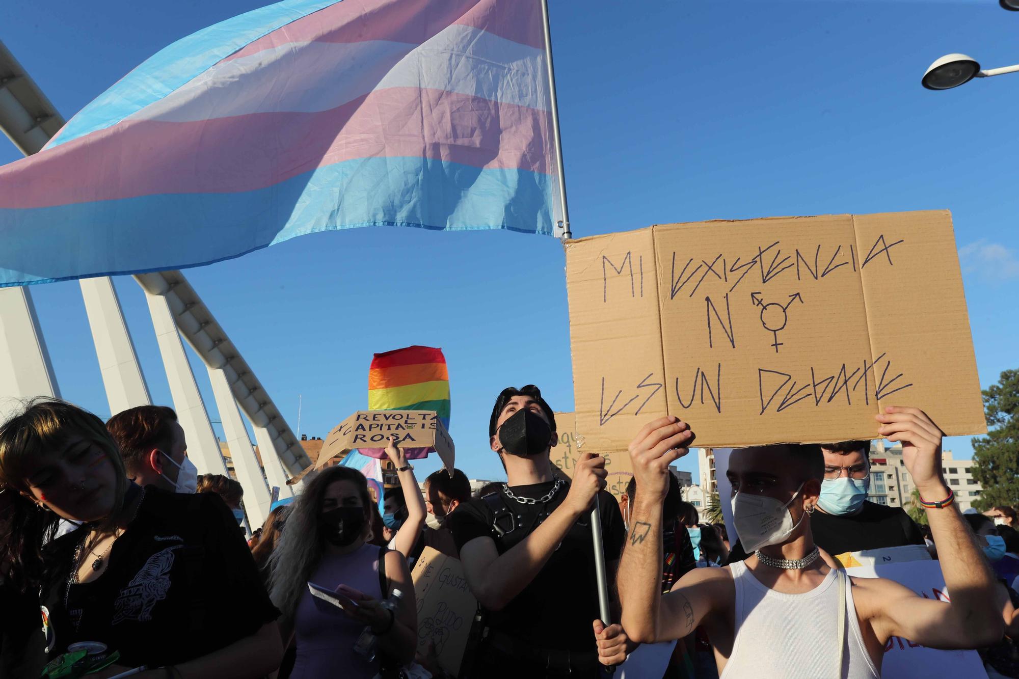 El dia del Orgullo LGTBI+ en València, fue una fiesta