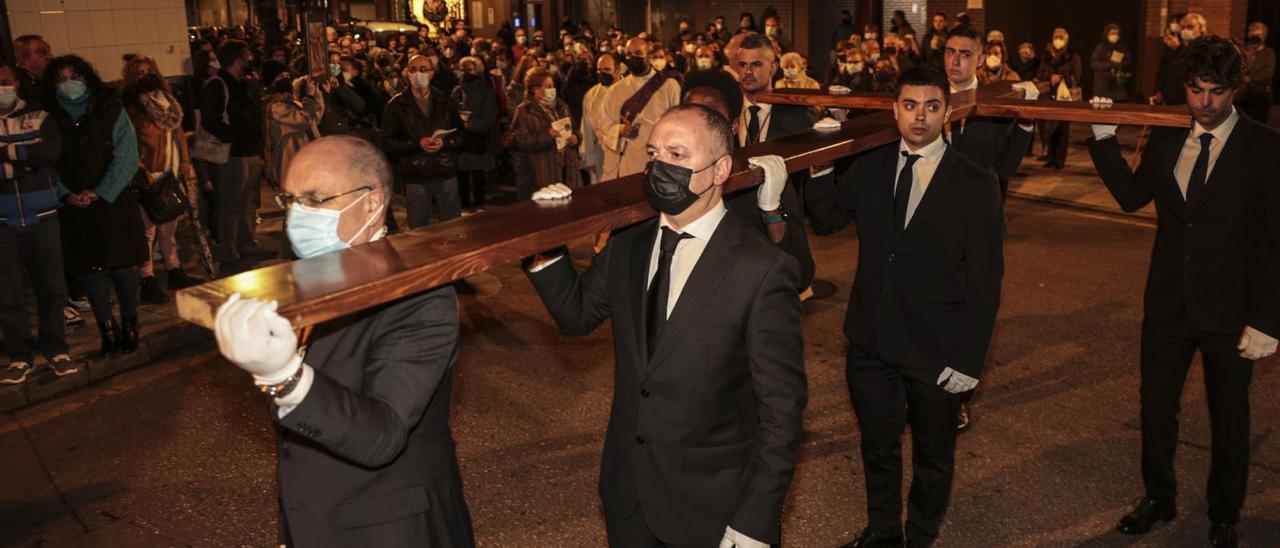 Oviedo sale al paso de la Semana Santa con ganas tras dos años sin ...